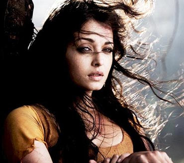 Aishwarya Rai Without makeup in Raavan 1
