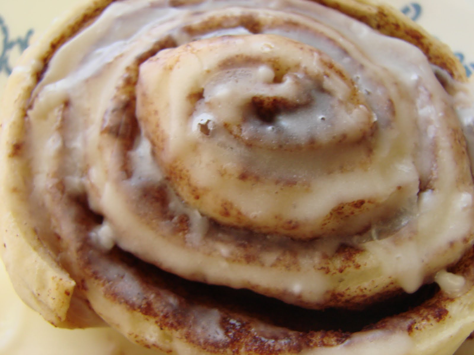 Beautiful Chaos Cinnamon Rolls Paula Deen Style