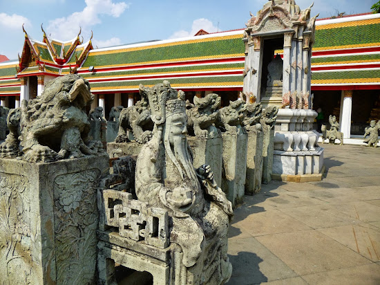 Chinese statues at Wat Arun