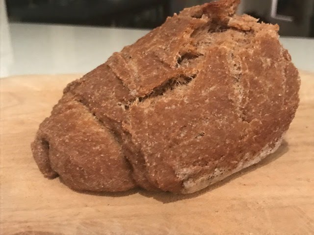 crust of whole wheat sandwich bread