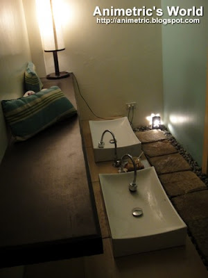 Foot bath at Nuat Thai Libis