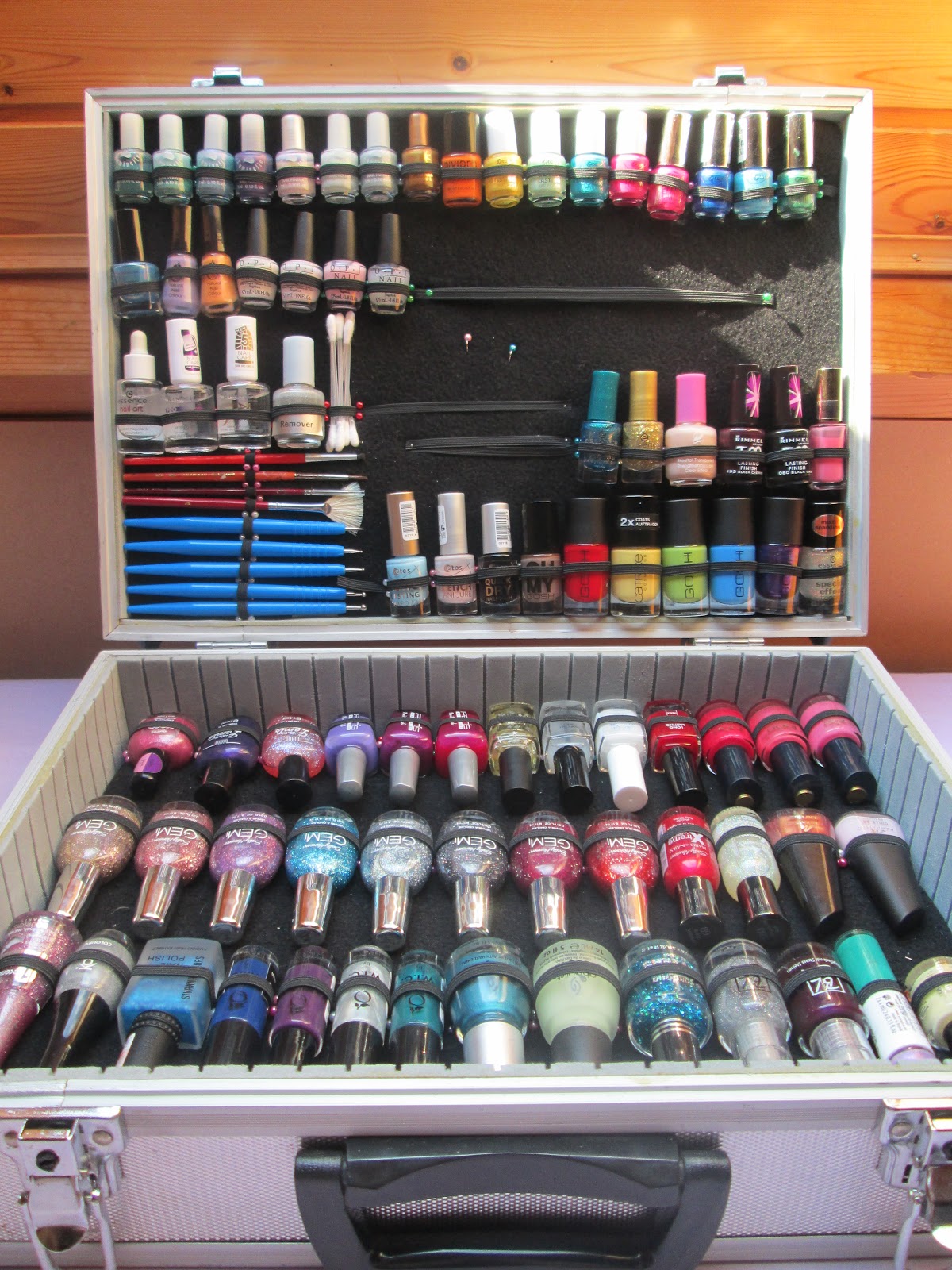 PiggieLuv Updated nail polish case