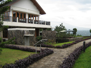 CIMBNiaga Gunung Geulis Learning Center