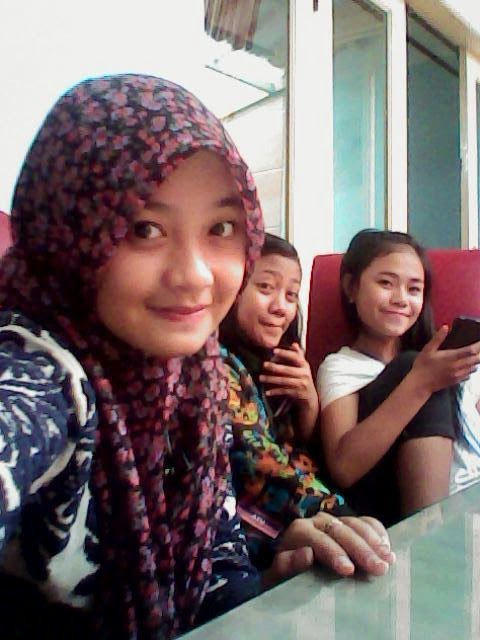 Biodata dan Foto Ega Noviantika Biodata dan Foto Ega Noviantika