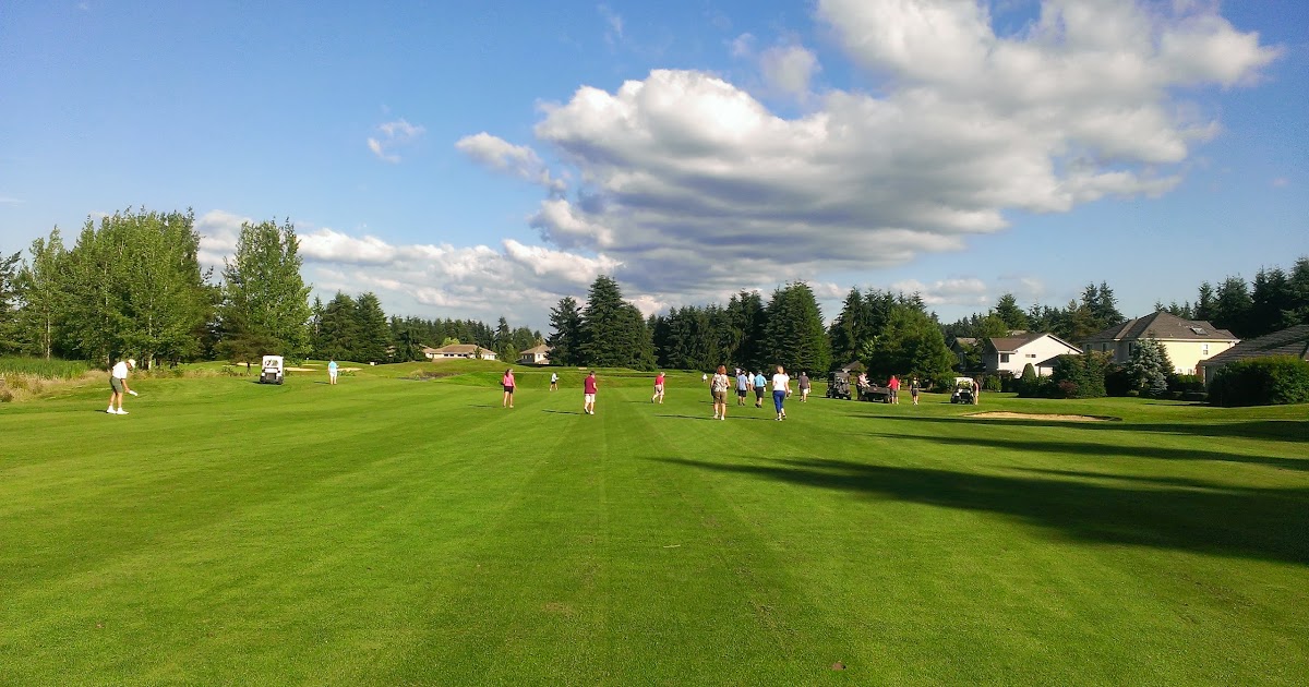 Indian Summer Golf and Country Club Divot party