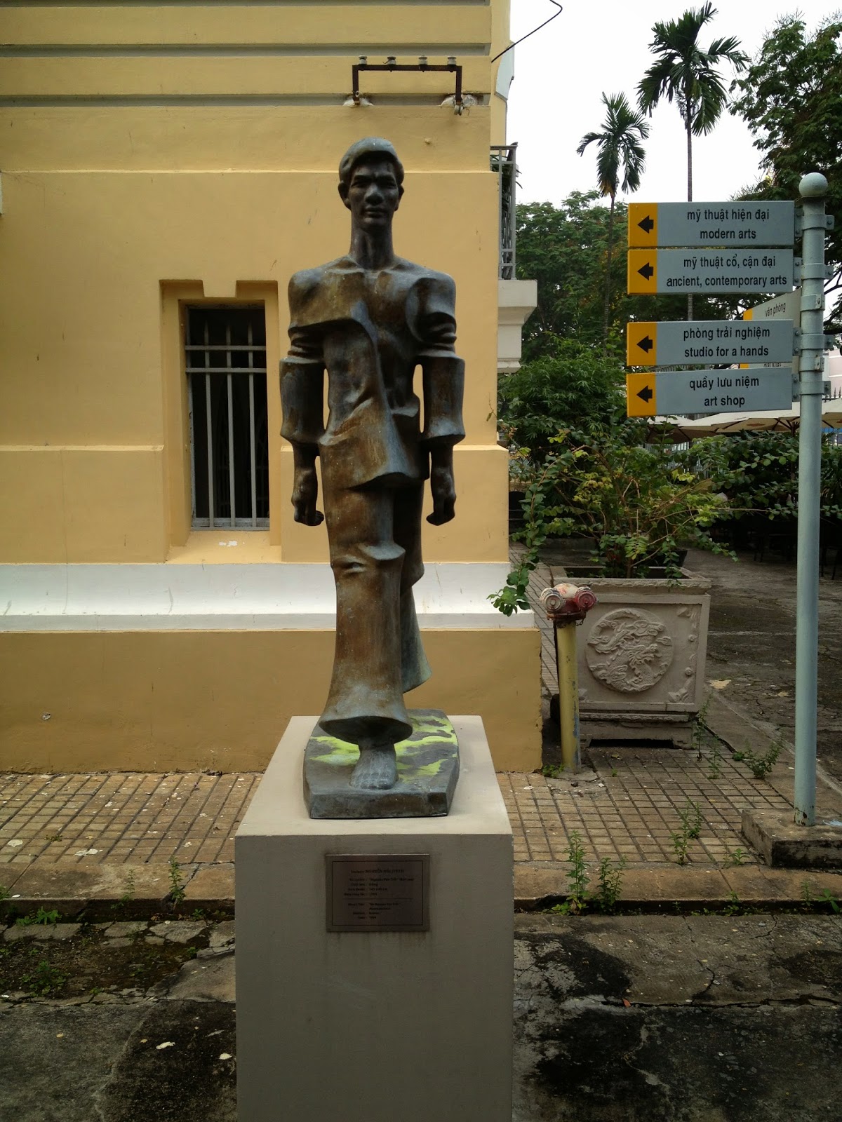 Vietnamese Sculptures