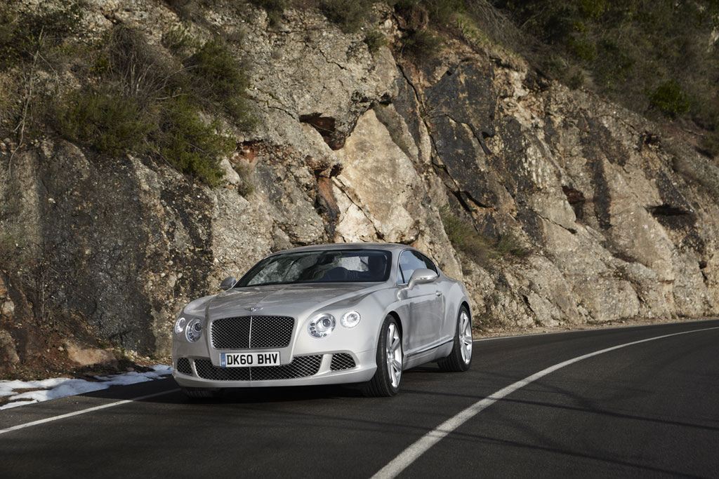Now the new Continental GT Coupe 4 places based on the success of its 