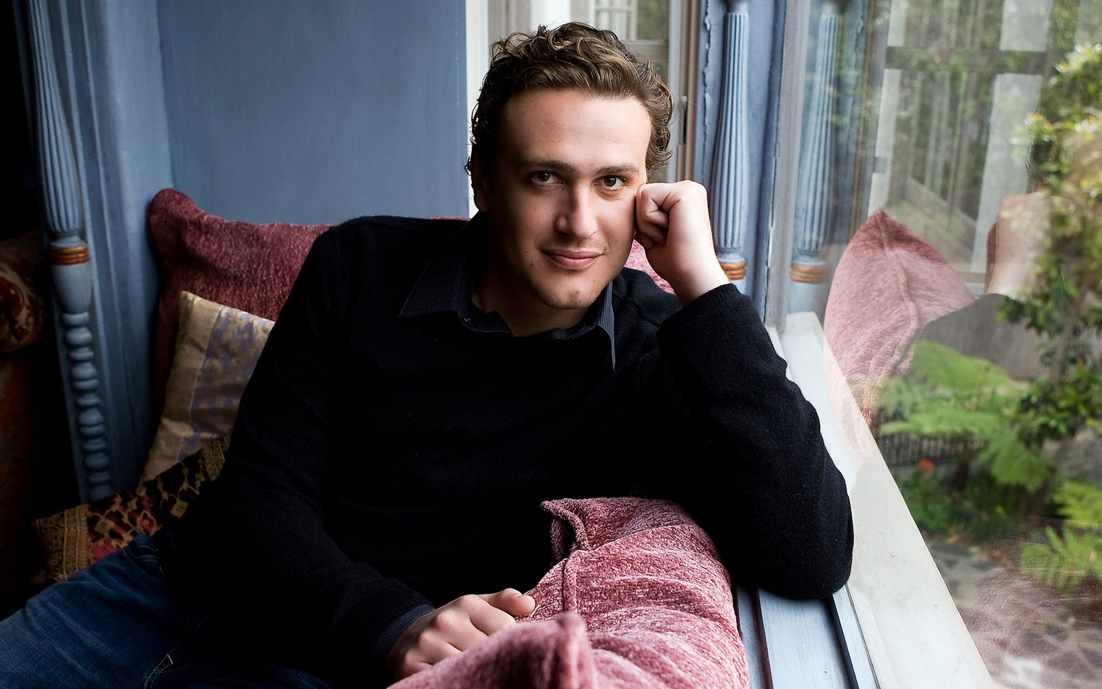 http://4.bp.blogspot.com/-0KzuoPQNM5U/TrnwoblQrRI/AAAAAAAADZE/8ubyh8G5KJk/s1600/Jason+Segel_2.jpg