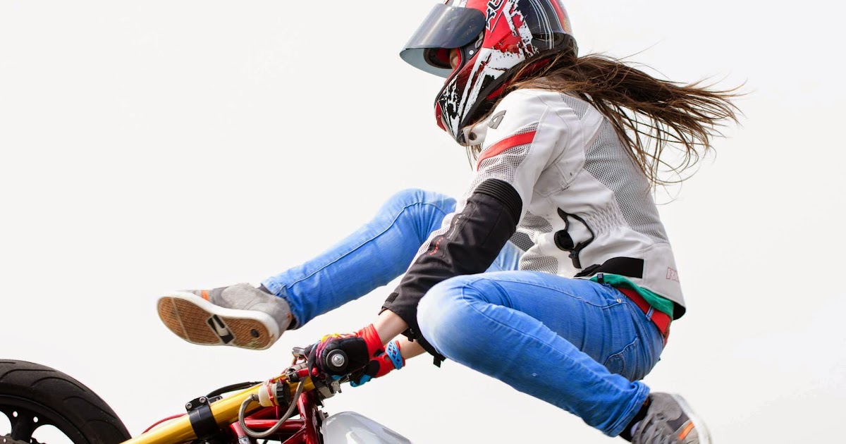 Quaddwomen: Sarah Lezito - One out of Billion Girls