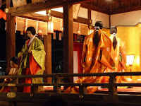 平安朝の古儀を再現した優雅な祭