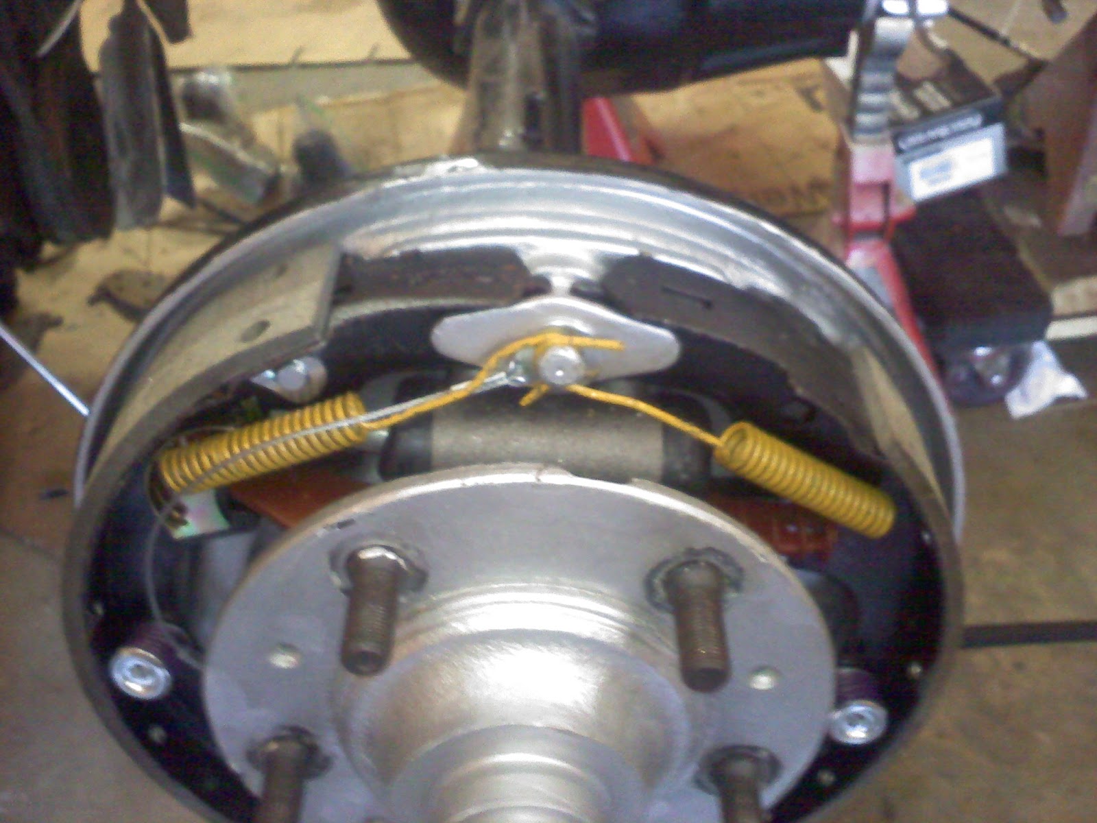 1983 CJ7 Rebuild Drum Brake Install on AMC 20 Rear Axle