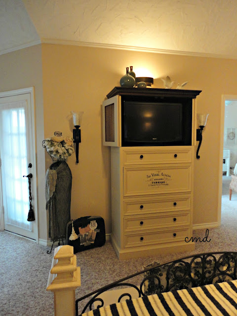 TV Cabinet Makeover - Rose Garden Market