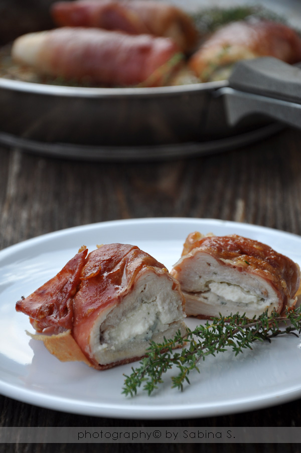 Due bionde in cucina Involtini di pollo con prosciutto crudo, ricotta e salvia