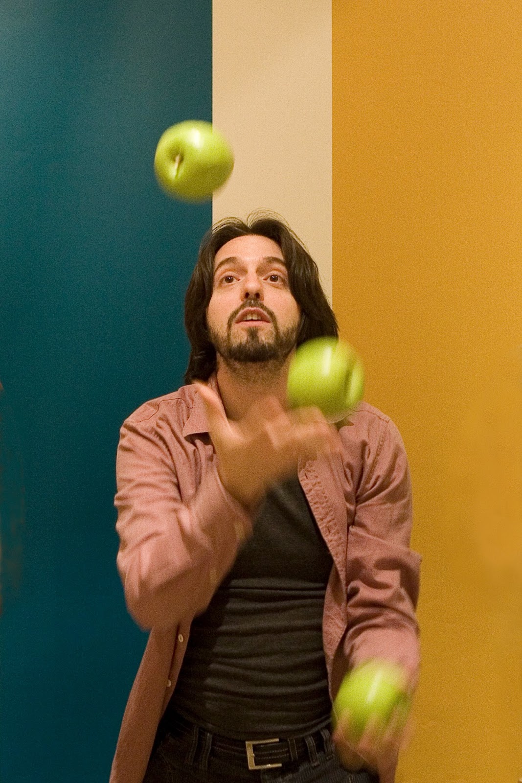 El Club de los 1001 Lectores ¿Quién es Ándrés Neuman?