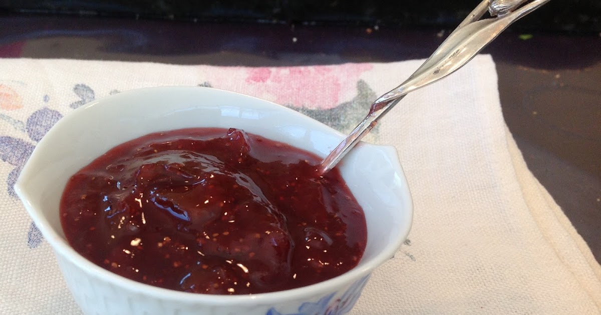Chook woman Strawberry Conserve