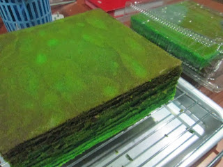 kek lapis sarawak,kek lapis,kek lapis evergreen kek,kek sarawak