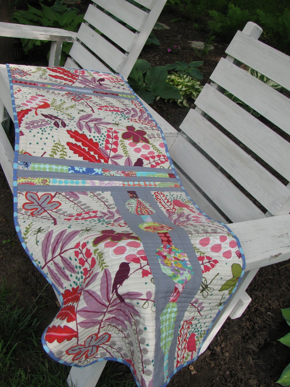 Lollyquiltz Blogger's Quilt FestivalBeaded Curtain