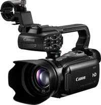 Видеокамера Canon XA10 с дополнительной ручкой