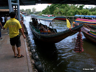 MERCADO FLOTANTE TALING CHAN, BANGKOK. TAILANDIA