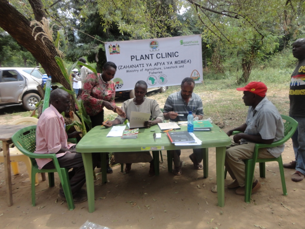 NGURUMAN MAARIFA CENTRE Nguruman 'Plant Clinic' Launched