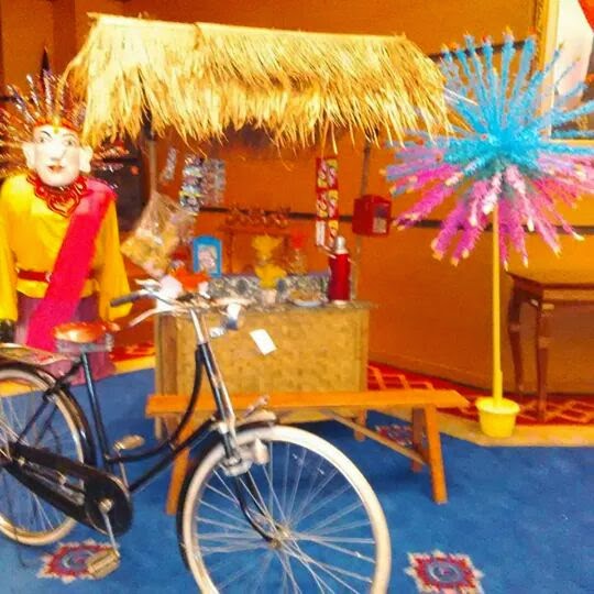 "Sewa Busana Betawi dot " I Ph atau pelaminan dekorasi nuansa betawi