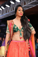 Kashmira shah blenders pride hot photos 2012-11