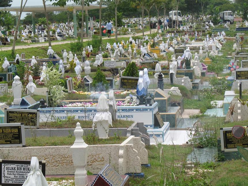 Subhanallah!! Kubur Bercahaya Hingga Ke Langit