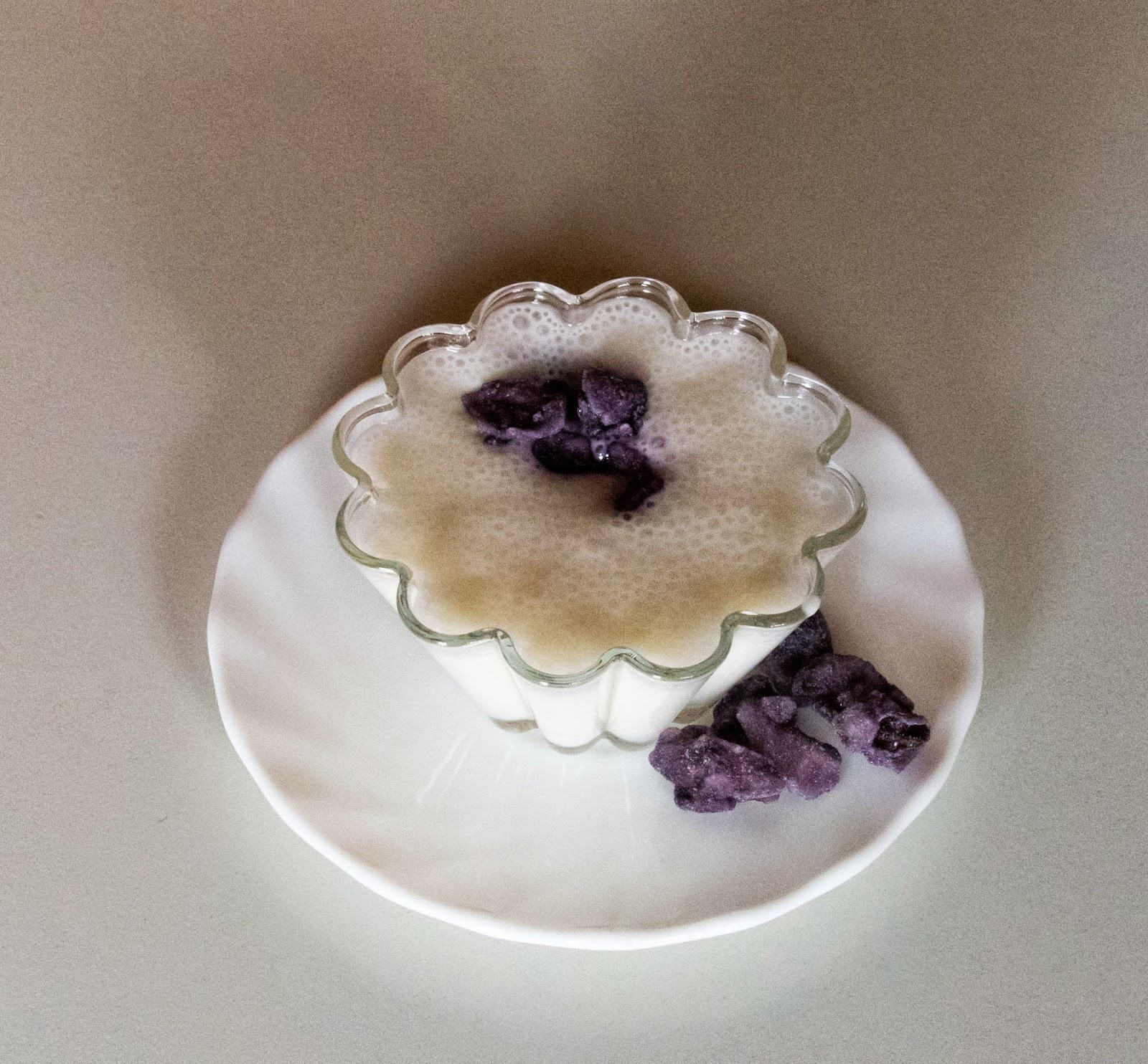 Crema de almibar de violetas crema de almibar de violetas