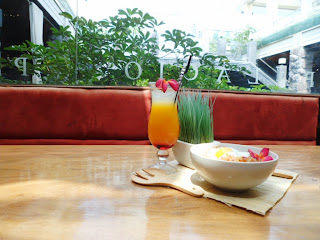 Foodie_workshop_food_photography_foodgasm_foodporn_love_likes_martografi_ukp_universitas_kristen_petra_university_college_life_love_likes_follow_christian_friendship_foodies_photography_contest_onthetable_hashtag_sister_brother_participants_chippeido_inijie