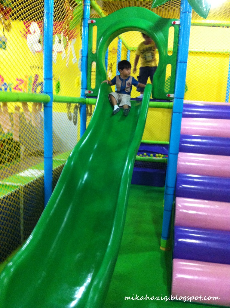 mikahaziq: Indoor Playground @ Marina Bay Sands Singapore