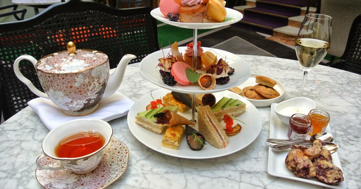 Kate and Chelsie Afternoon Tea at The Grand Hotel Oslo, Norway