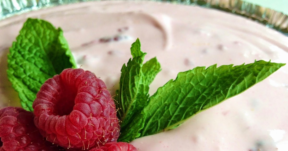 Euna Mae's raspberry lemonade freezer pie + le creuset winners