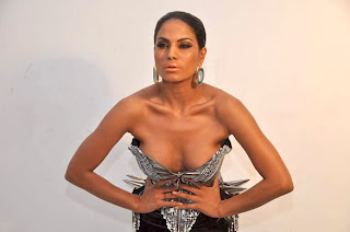 Hot Veena Malik's Sizzling Latest Photo Shoot