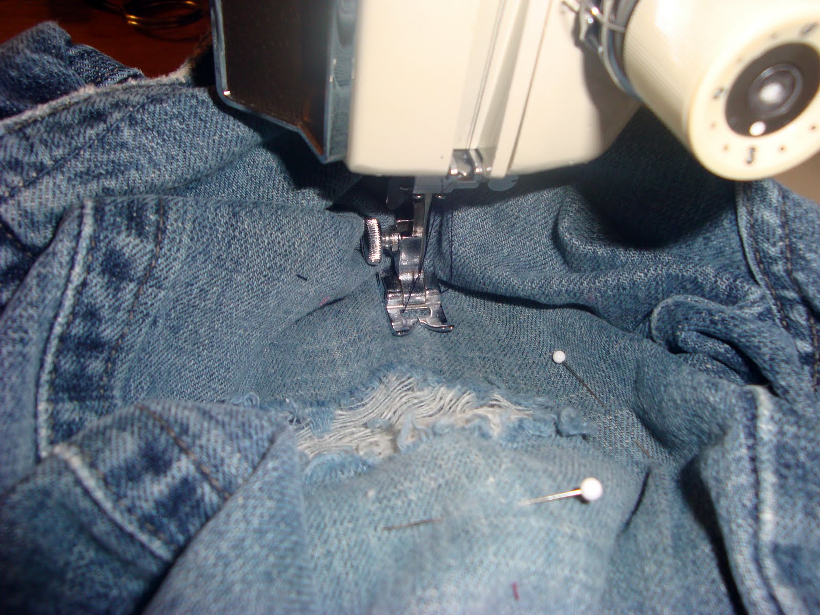 SeeMeSew Hole in the Knee