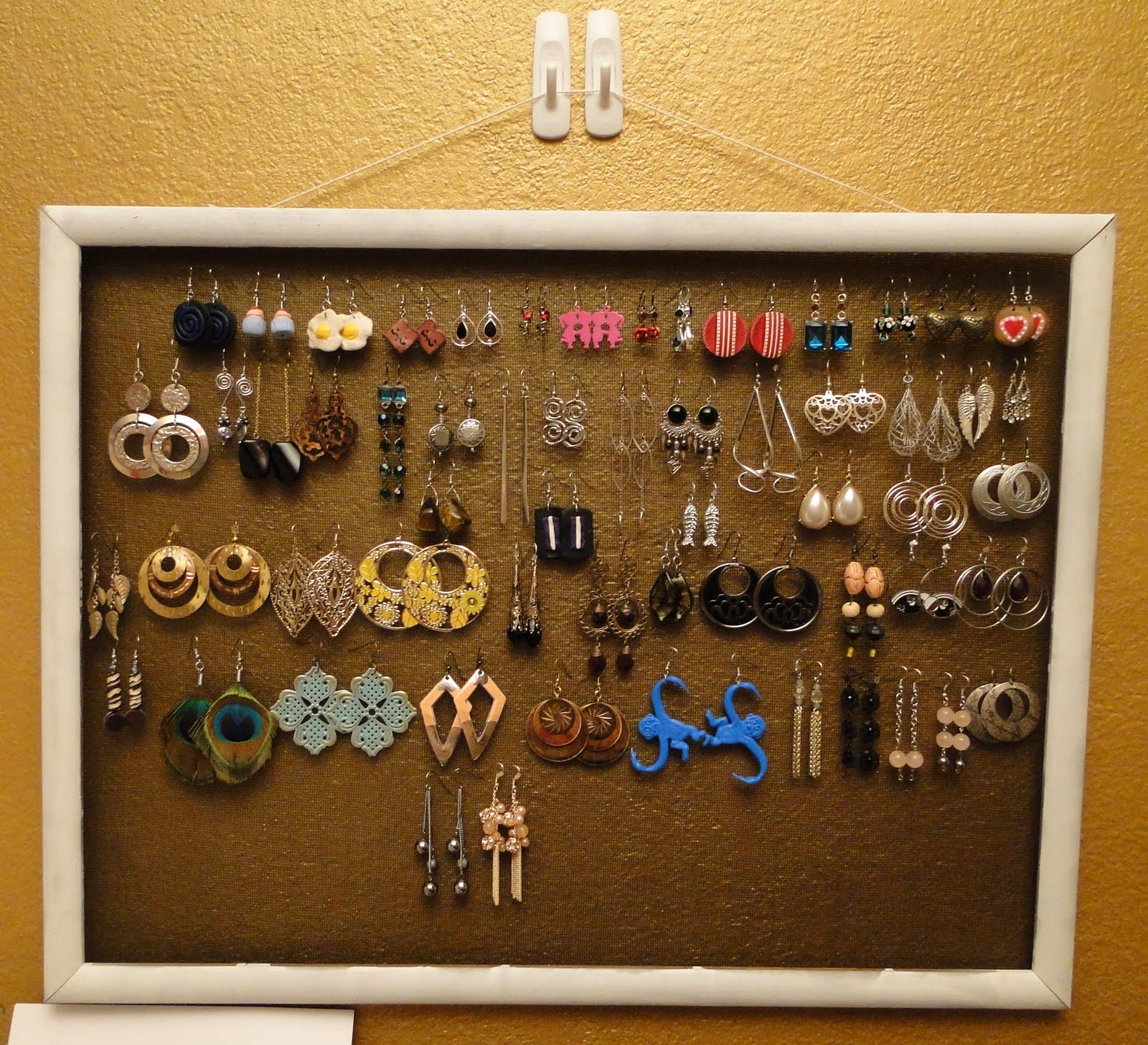 Holder earring necklace display organize jewelry earrings simple fun avoid beautifully quick create