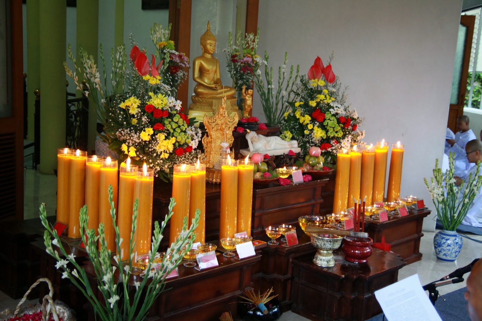 Cetya Waisak http://buddhist-images.blogspot.com/