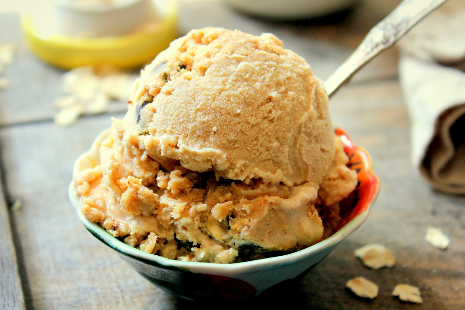 Cherry Tea Cakes Oatmeal Cookie & Cinnamon Ice Cream