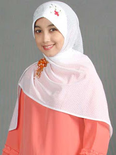 Foto Hot Sexy Cantik Model Jilbab Terbaru 2013 Foto Hot Sexy Cantik Model Jilbab Terbaru 2013
