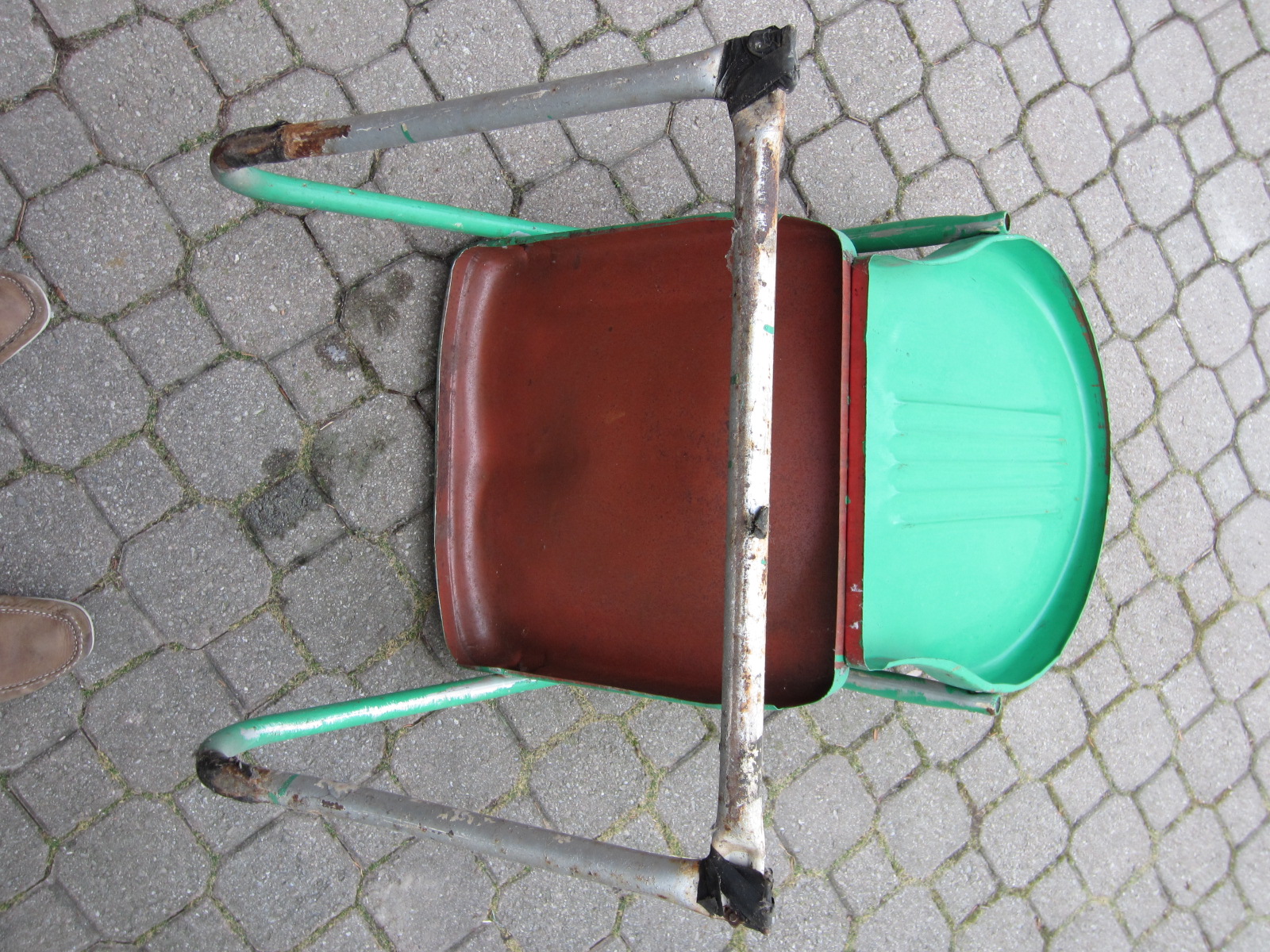 Vintage green metal bouncy chair and yellow ones. Toronto Trashures