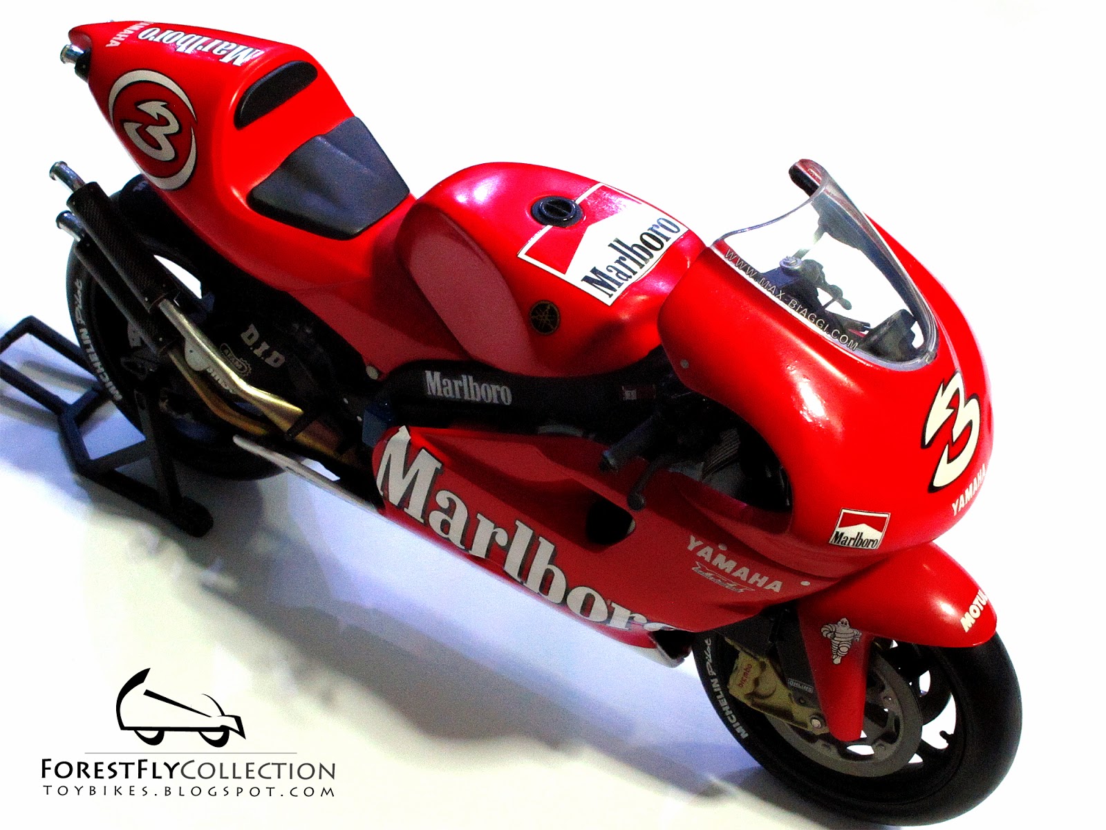 1:12 scale Yamaha YZR500 GP1 Marlboro Max Biaggi