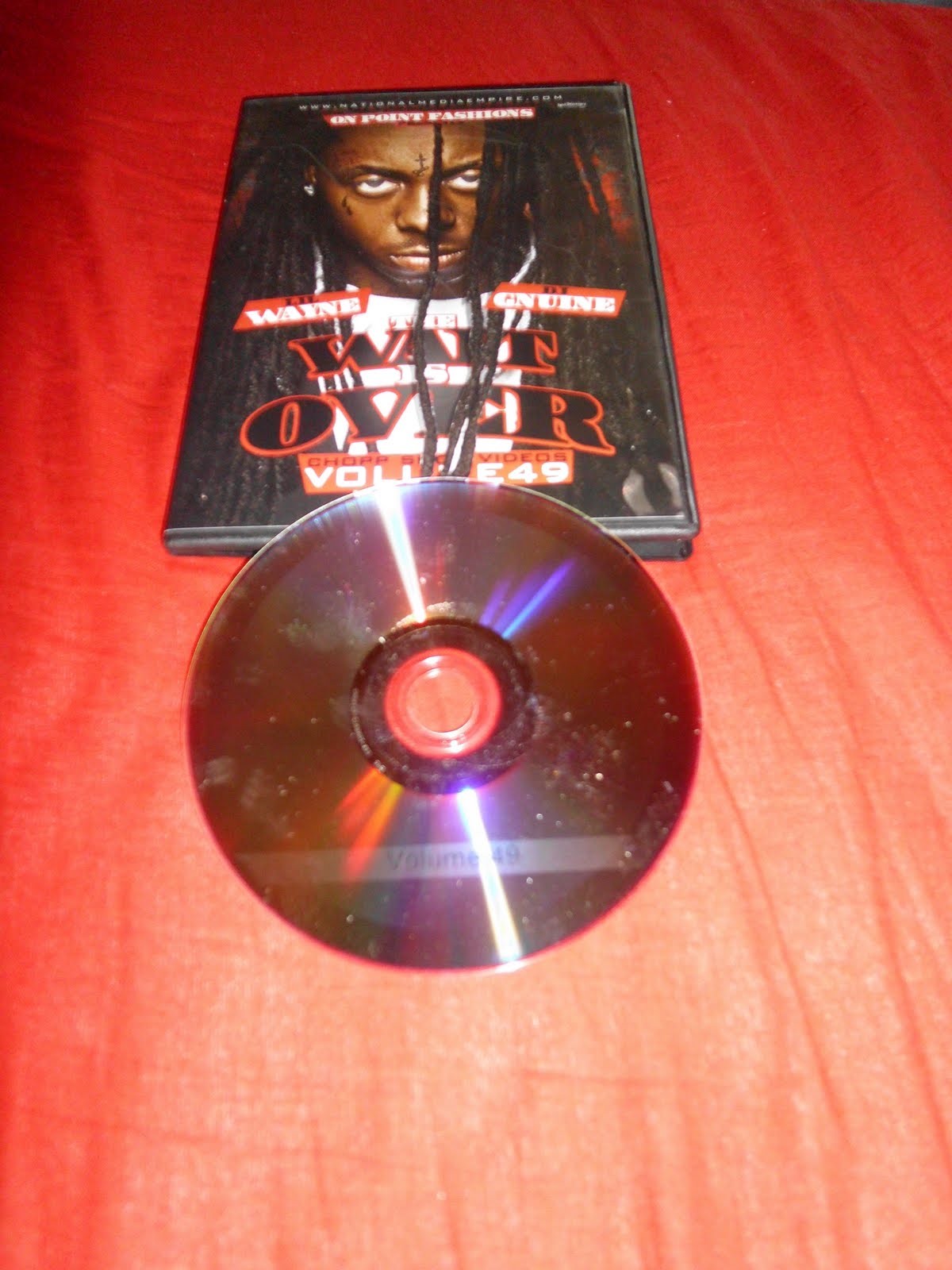 http://4.bp.blogspot.com/-0b3_VwQUqnk/Tq8lc63_GII/AAAAAAAATIw/vfQnAk5d2pM/s1600/VA-DJ_Gnuine_Presents_Lil_Wayne-The_Wait_Is_Over_Vol_49-Bootleg-DVD-2011-UMT.jpg