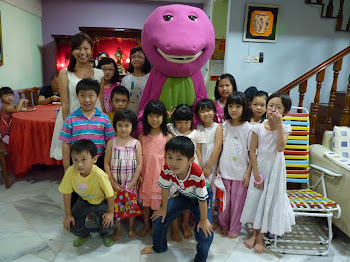 Barney at kid`s birthday party