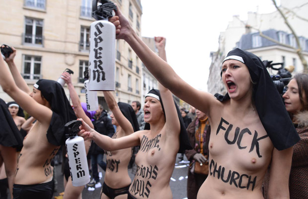 http://4.bp.blogspot.com/-0ccqYB_U17g/UKkSnQ6A6rI/AAAAAAAAFTw/1fOabtY_D3A/s1600/femen-3.jpg