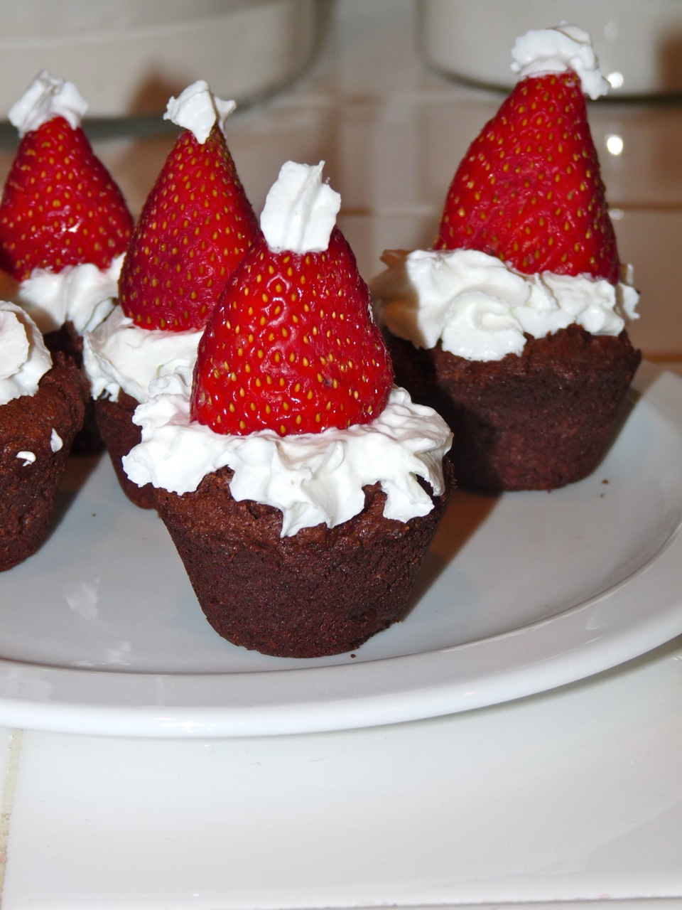 I Heart Food & So Can You Day 7 Santa Hat Brownie Bites