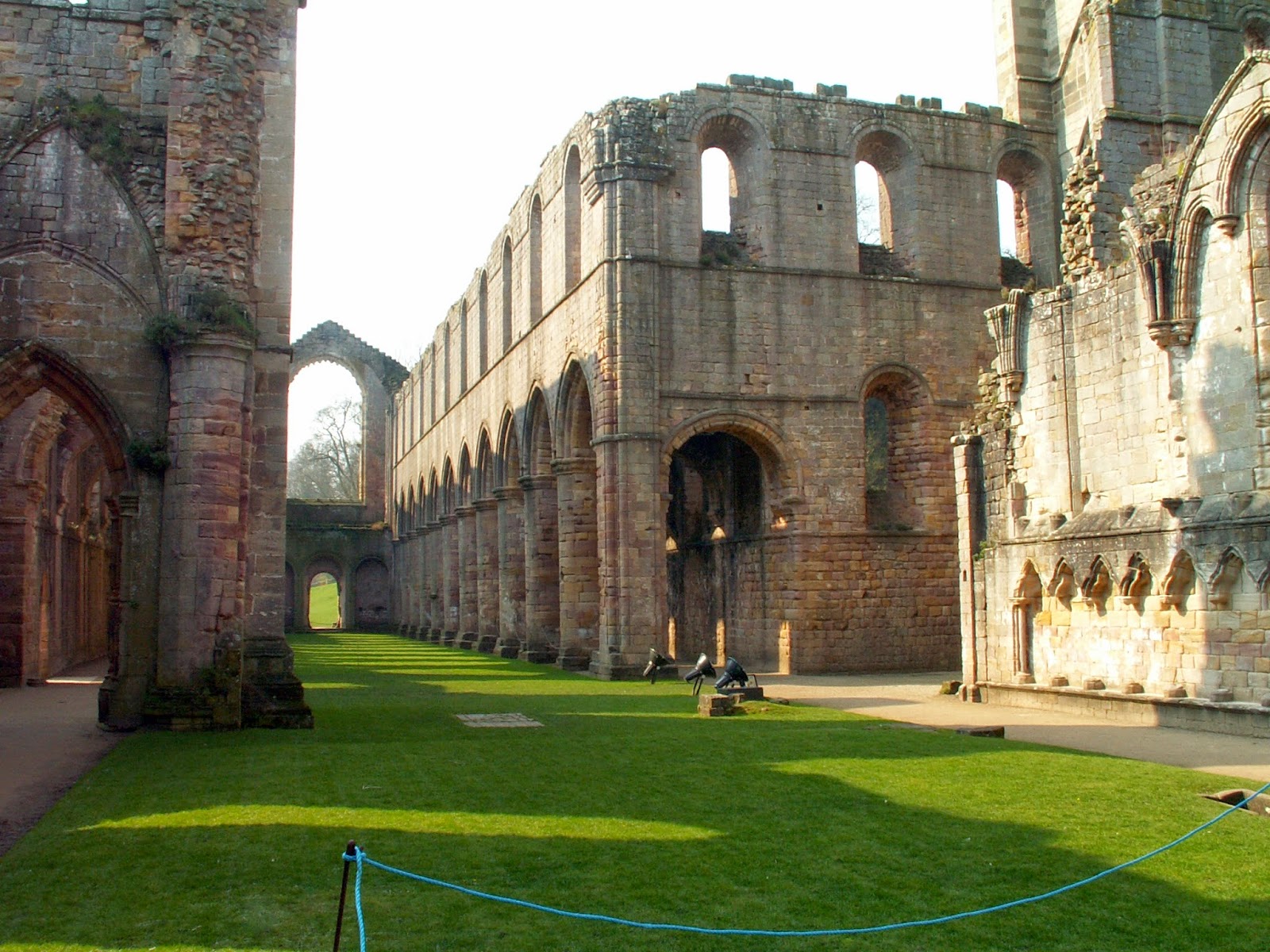 Roy's blog FOUNTAINS ABBEY AND STUDLEY ROYAL