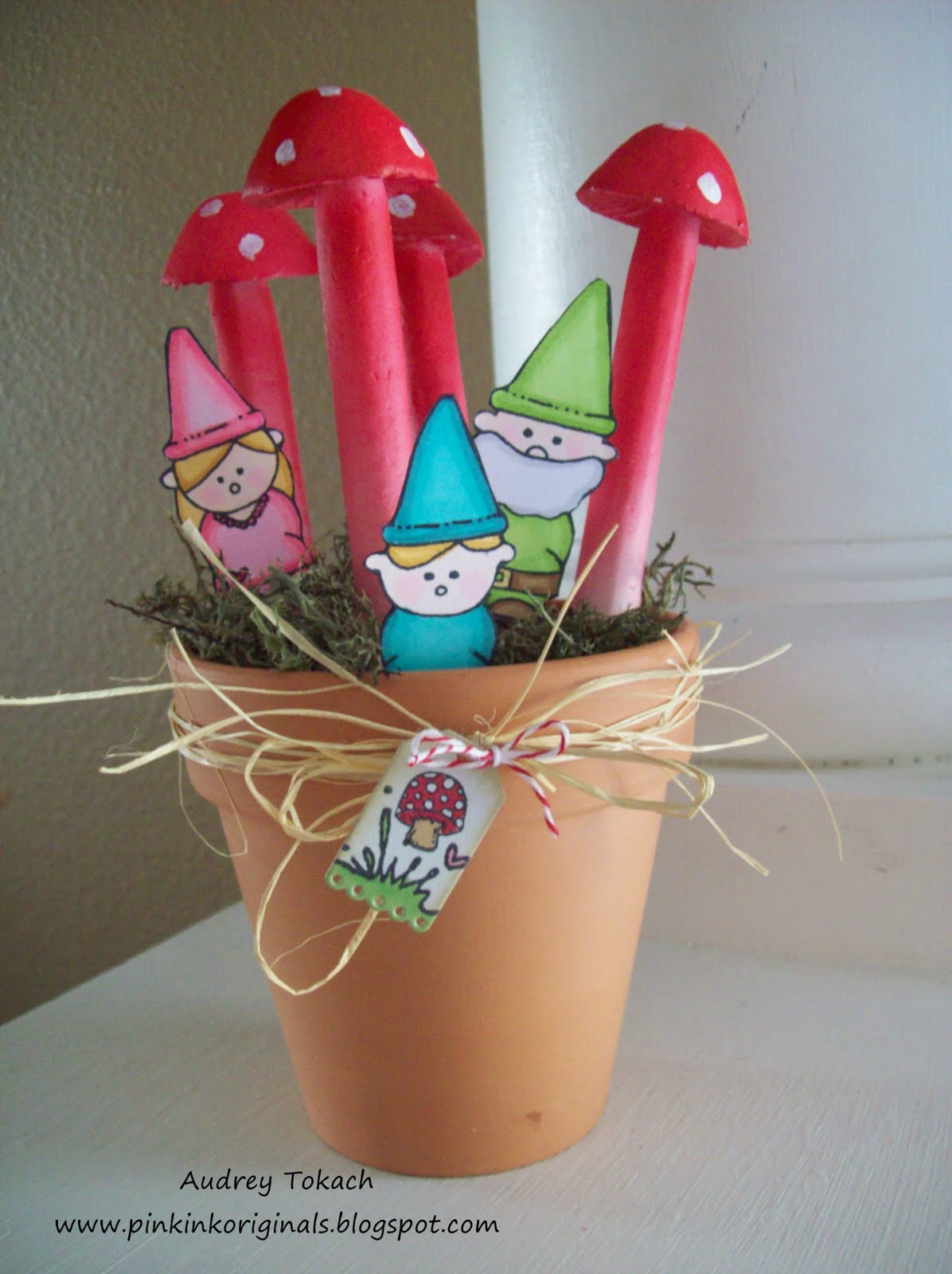 Pink Ink Originals Flower Pot Pen Holder
