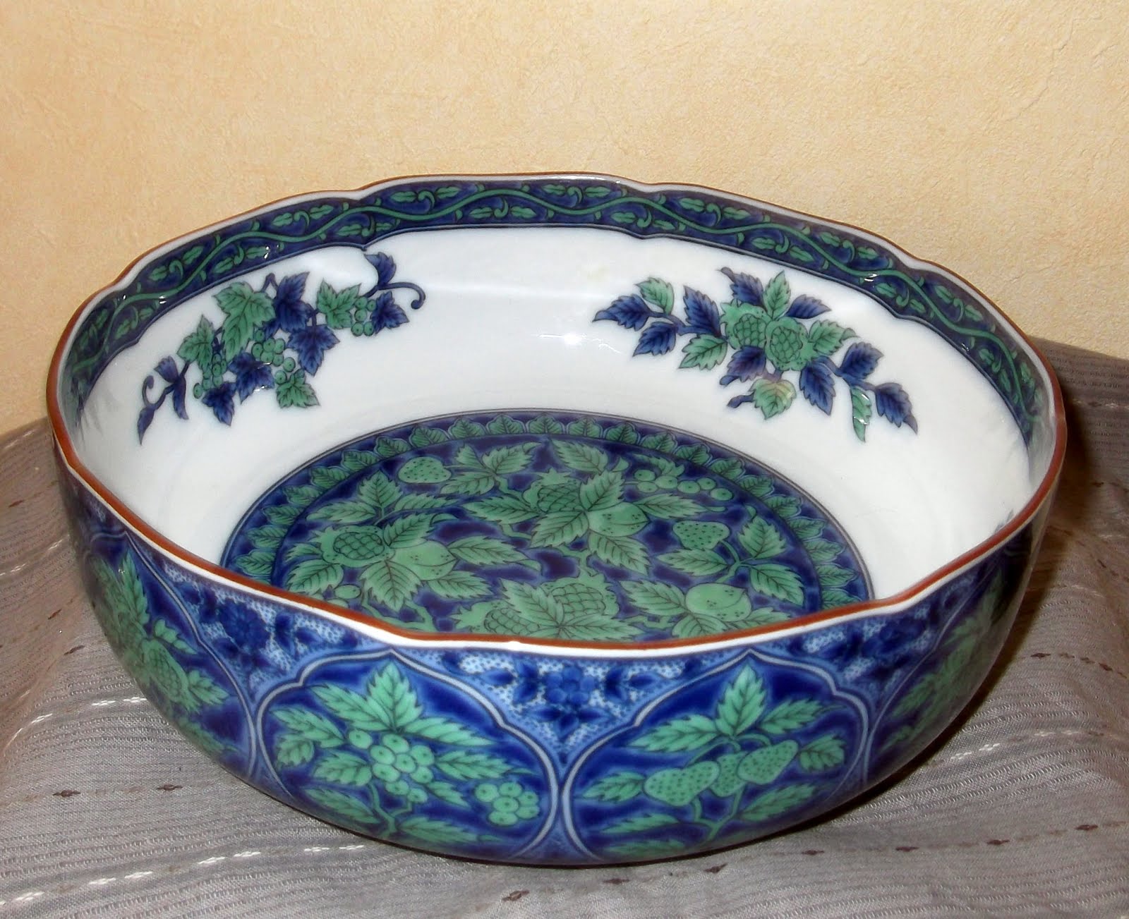 Modern Japanese Pottery and Porcelain Marks (窯印) KOZANGAMA, NOT