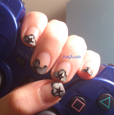 Stamped Star manicure Stamped star nail art