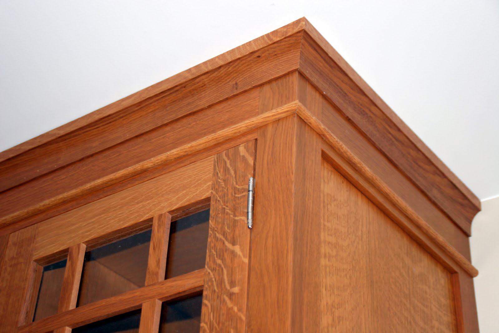 How to install crown molding on kitchen cabinets video This closeup shows the crown molding and other upper design features