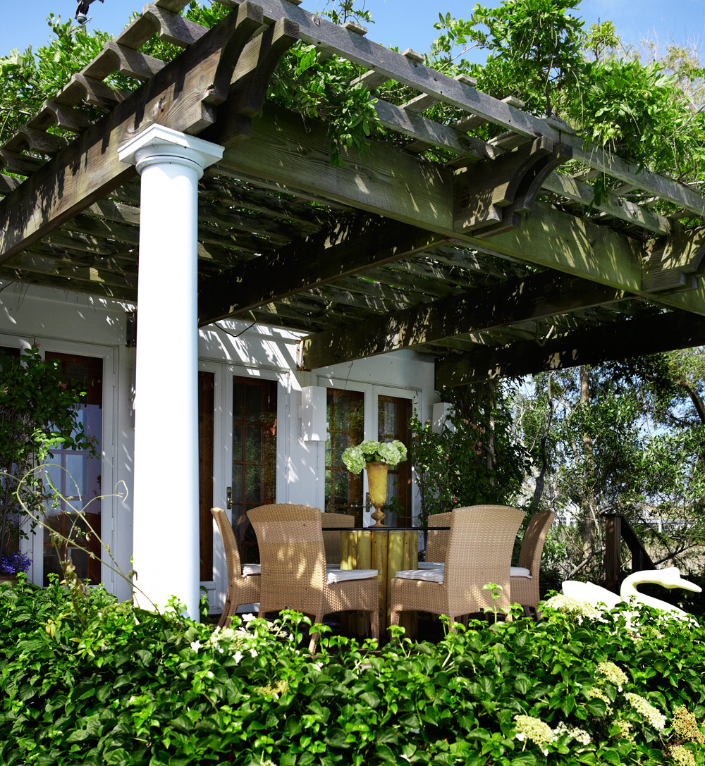 Stockholm vitt interior design: swedish in the hamptons